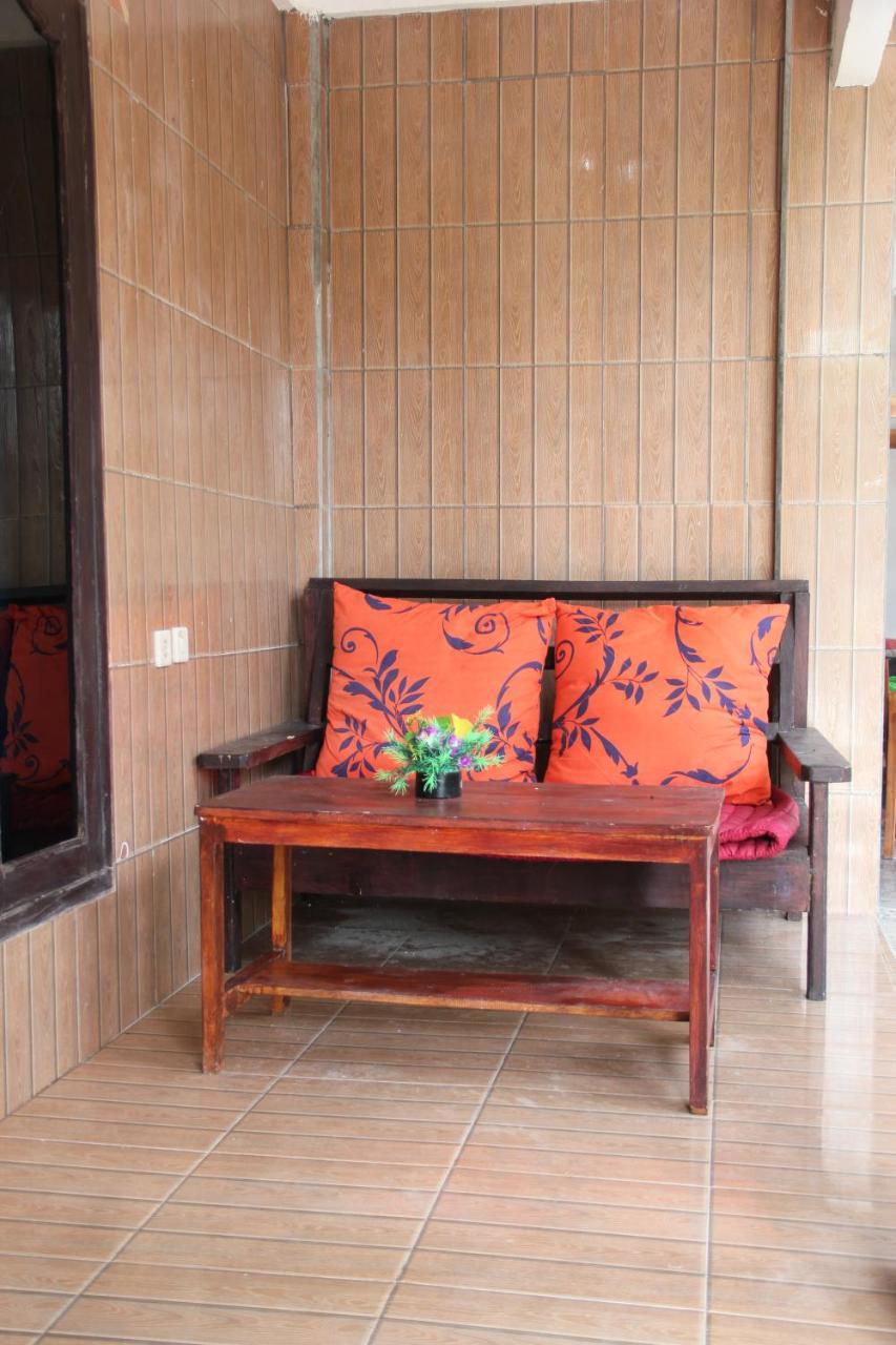 Mirna Homestay Gili Air Exterior foto